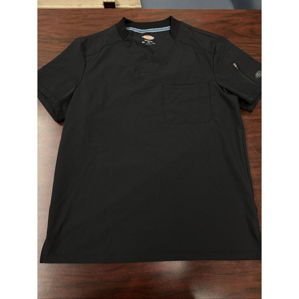 Dickies Mens Black V-Neck Scrub Top Size Medium